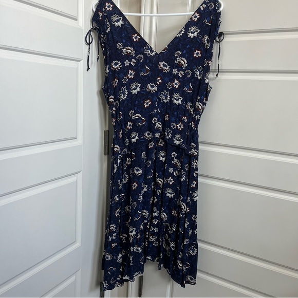 Thakoon Collective X RTR Navy Lotus Printed Dress
Size 4 - Picture 8 of 10
